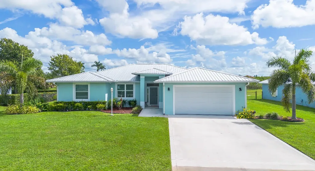 1045 SE 23rd Street Okeechobee FL 34974