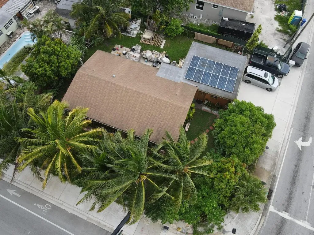 2401 NE 3rd Avenue Pompano Beach FL 33064
