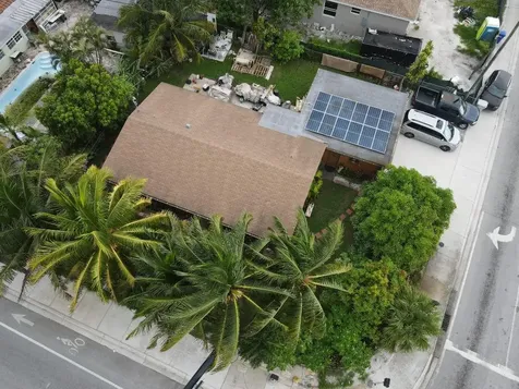 2401 NE 3rd Avenue Pompano Beach FL 33064