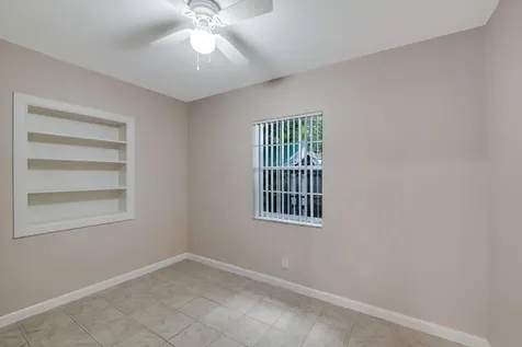 1415 W Bloxham Street Lantana FL 33462