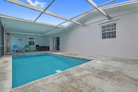 1415 W Bloxham Street Lantana FL 33462