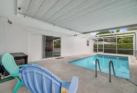 1415 W Bloxham Street Lantana FL 33462
