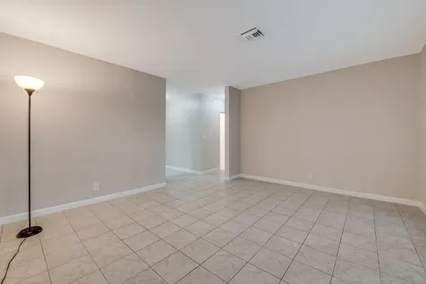 1415 W Bloxham Street Lantana FL 33462