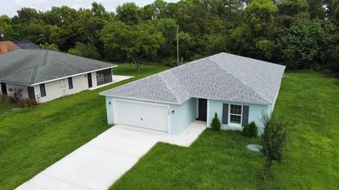 797 SE Streamlet Avenue Port St Lucie FL 34983