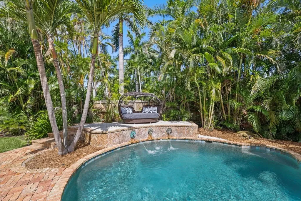 920 Hibiscus Lane Delray Beach FL 33444