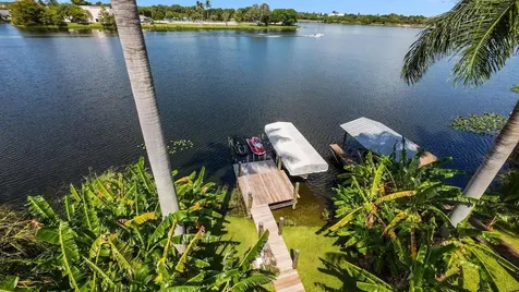 920 Hibiscus Lane Delray Beach FL 33444