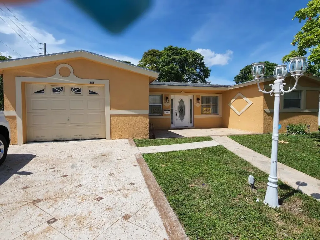 4551 NW 42nd Street Lauderdale Lakes FL 33319