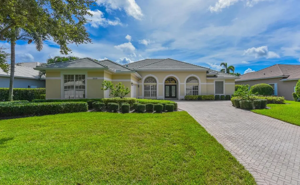 2010 SW Bradford Place Palm City FL 34990