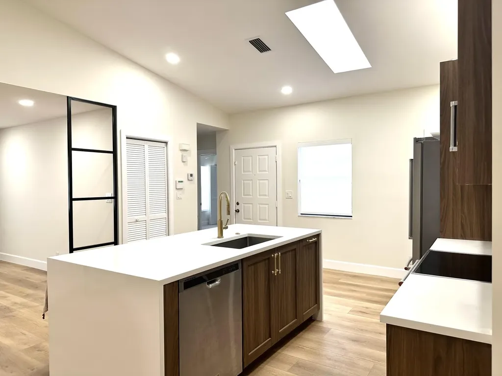 6410 Royal Manor Circle Delray Beach FL 33484