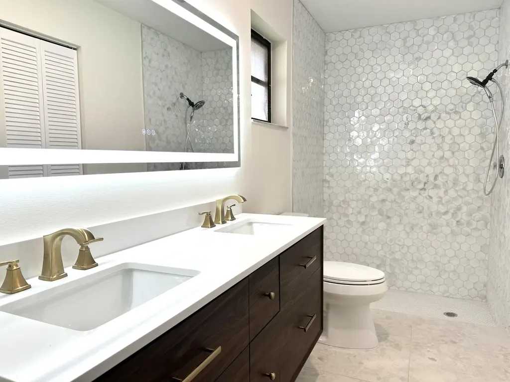 6410 Royal Manor Circle Delray Beach FL 33484