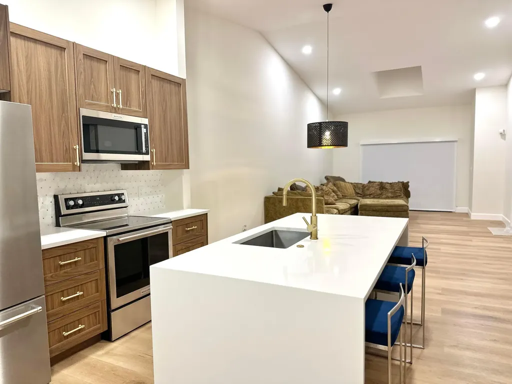 6410 Royal Manor Circle Delray Beach FL 33484