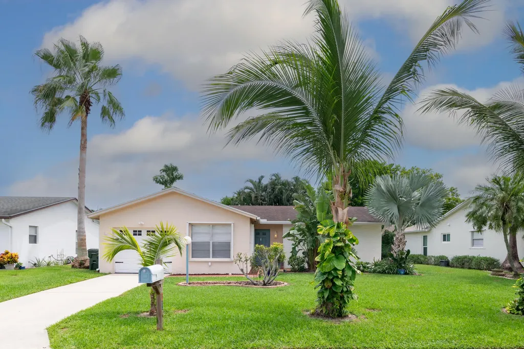 6317 Summer Sky Lane Greenacres FL 33463