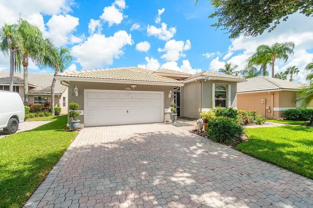 5536 Grande Palm Circle Delray Beach FL 33484