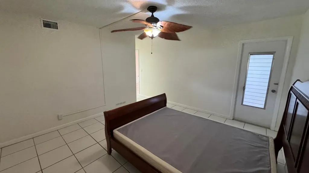 2647 N Garden Drive Lake Worth FL 33461