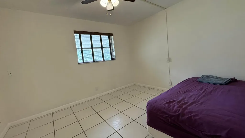 2647 N Garden Drive Lake Worth FL 33461