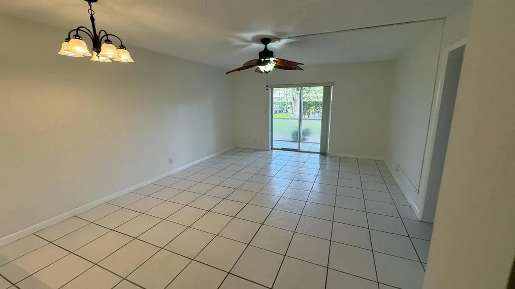 2647 N Garden Drive Lake Worth FL 33461