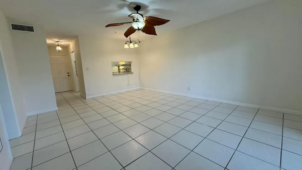 2647 N Garden Drive Lake Worth FL 33461