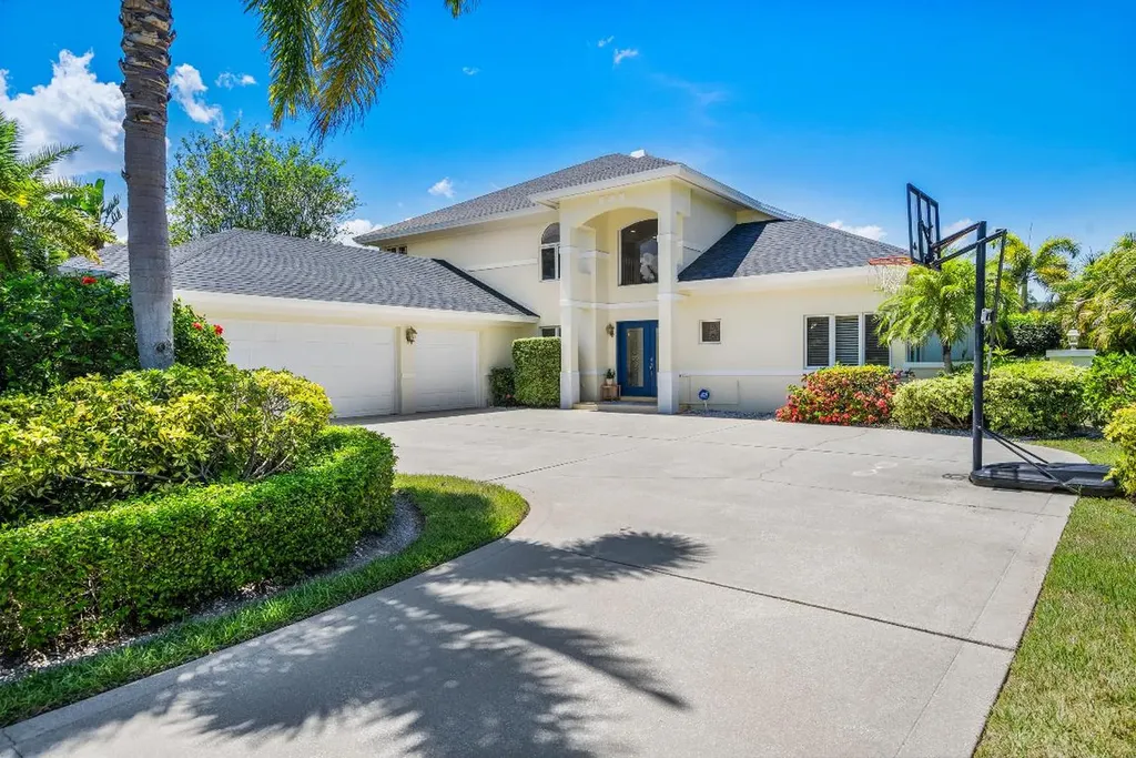 240 Sea Gull Avenue Vero Beach FL 32960