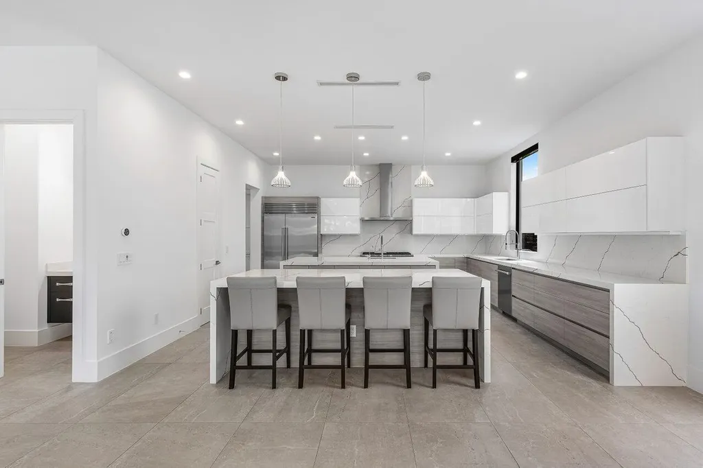 465 NE 4th Street Boca Raton FL 33432