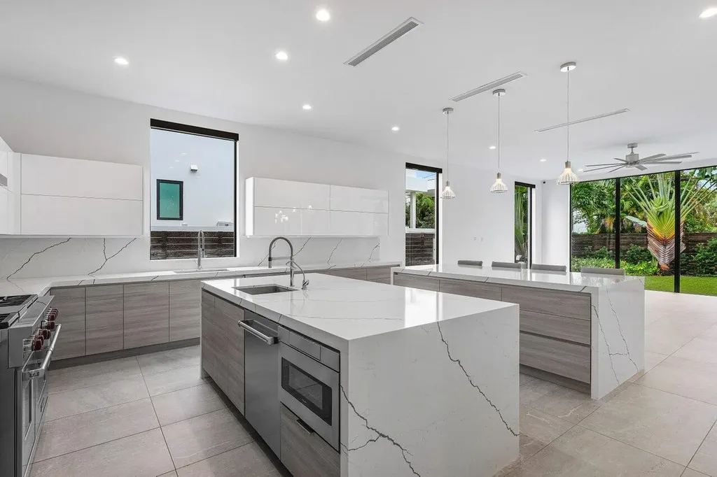 465 NE 4th Street Boca Raton FL 33432