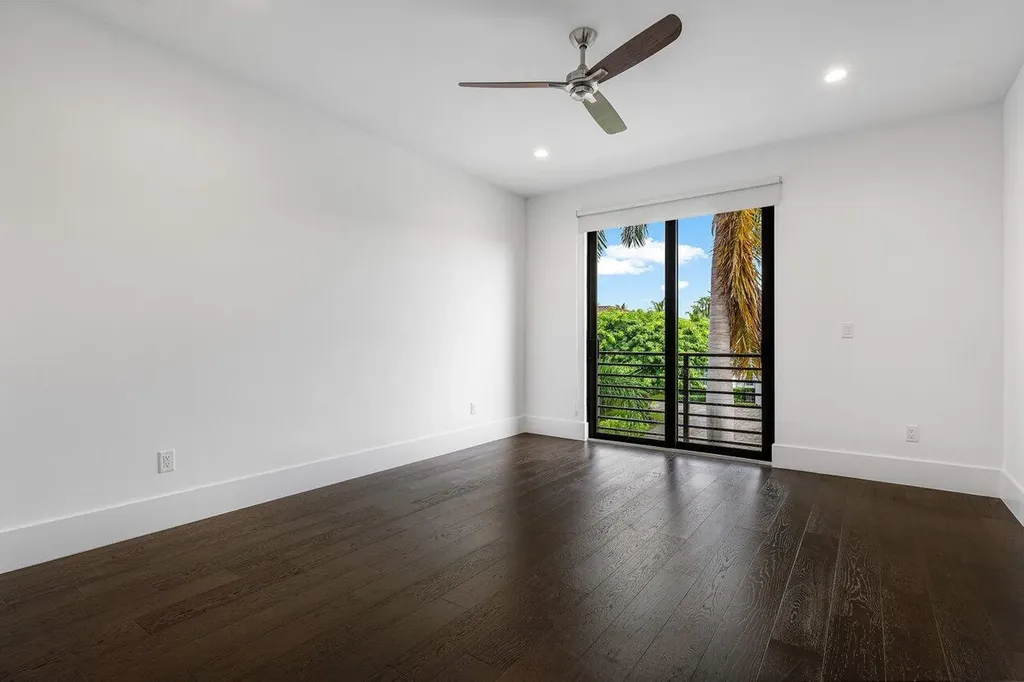 465 NE 4th Street Boca Raton FL 33432