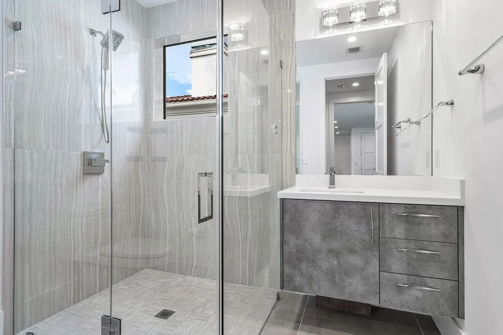465 NE 4th Street Boca Raton FL 33432