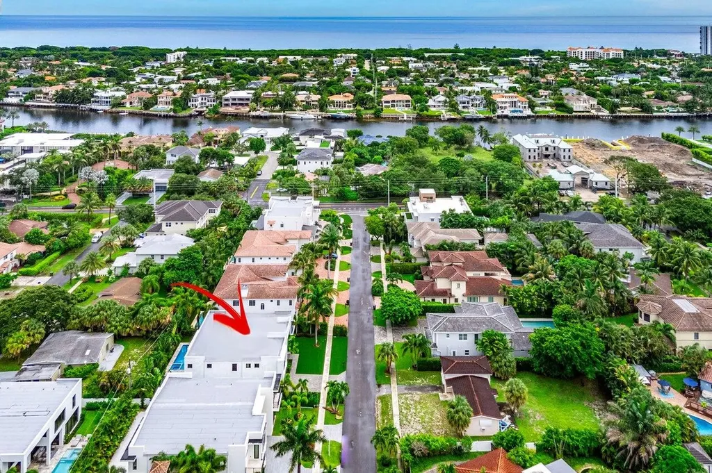 465 NE 4th Street Boca Raton FL 33432