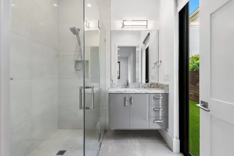 465 NE 4th Street Boca Raton FL 33432