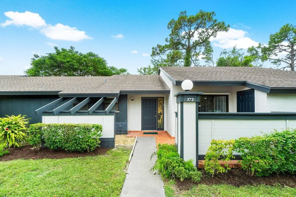 372 Ottawa Court Royal Palm Beach FL 33411