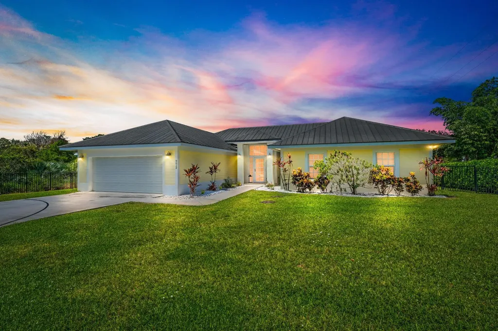 9612 SE Highborne Way Hobe Sound FL 33455