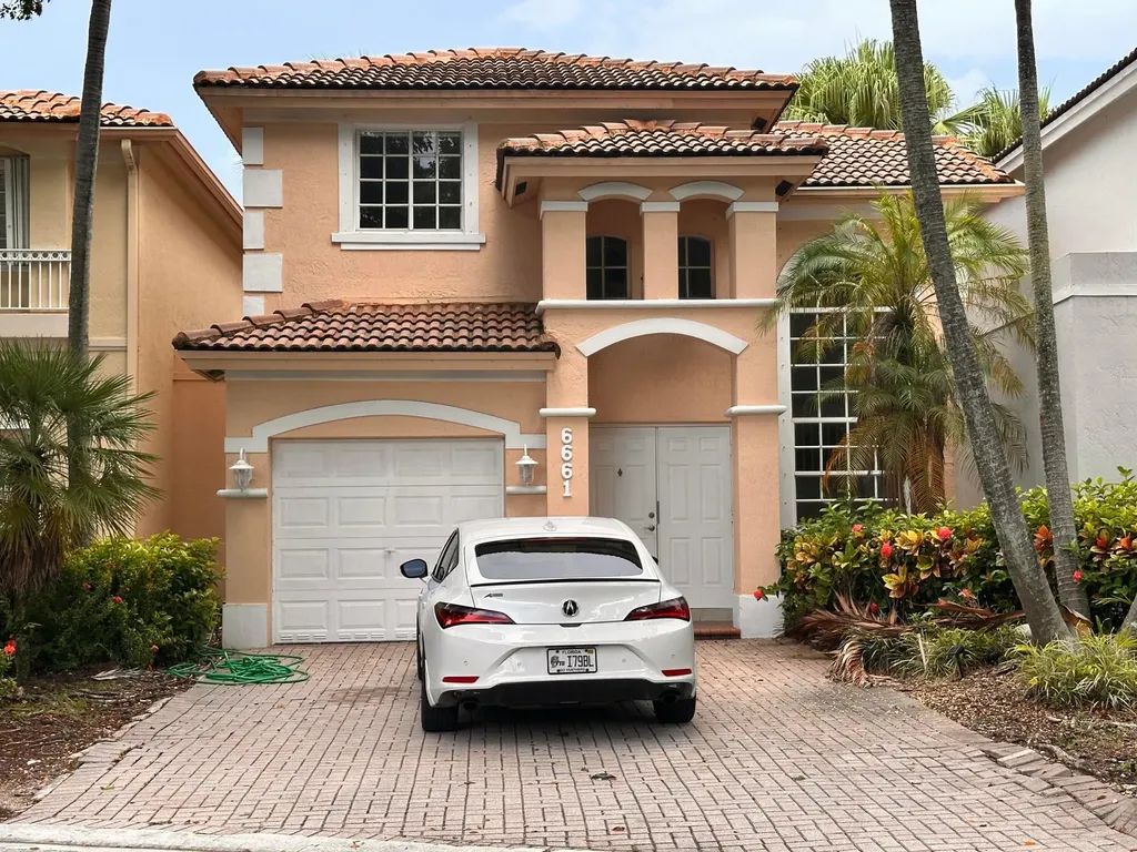 6661 NW 107th Court Doral FL 33178