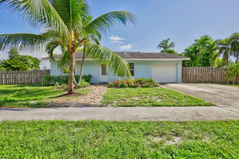 4669 Vespasian Court Lake Worth FL 33463