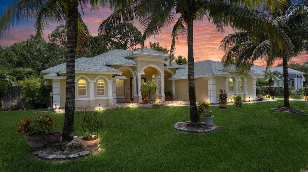 2949 SW Bridge Street Port St Lucie FL 34953
