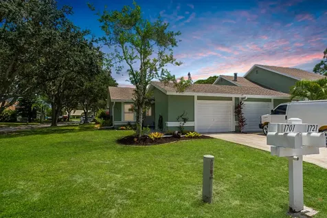 1701 SE Balmoral Court Port St Lucie FL 34952