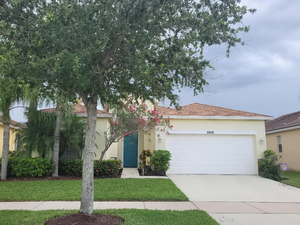 10010 SW Stonegate Drive Port St Lucie FL 34987