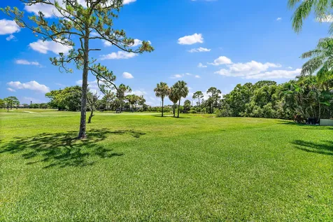 5882 SE Franklin Place Hobe Sound FL 33455