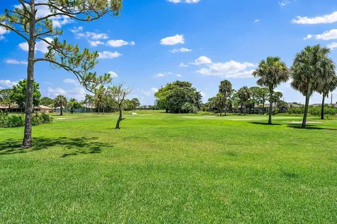 5882 SE Franklin Place Hobe Sound FL 33455