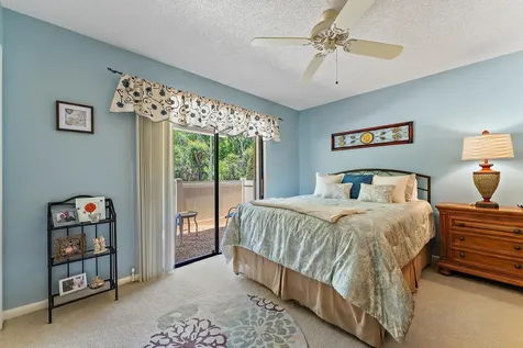 5882 SE Franklin Place Hobe Sound FL 33455