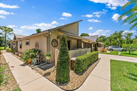 5882 SE Franklin Place Hobe Sound FL 33455