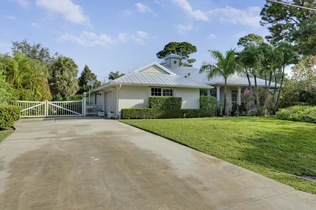 1071 SW Blue Water Way Stuart FL 34997