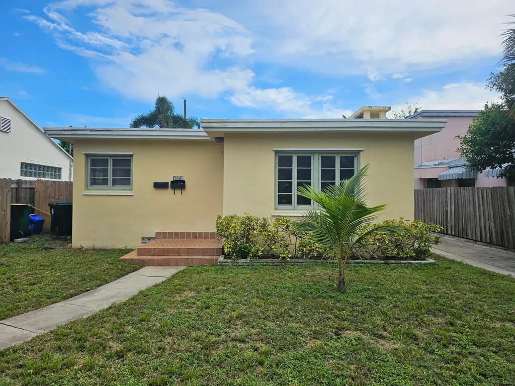 311 Columbia Drive Lake Worth Beach FL 33460