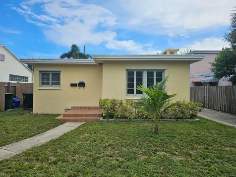 311 Columbia Drive Lake Worth Beach FL 33460