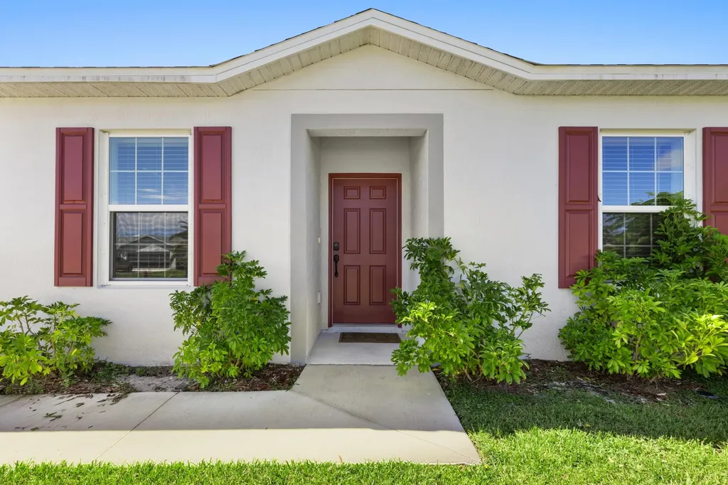 2634 SE Bikas Lane Port St Lucie FL 34952