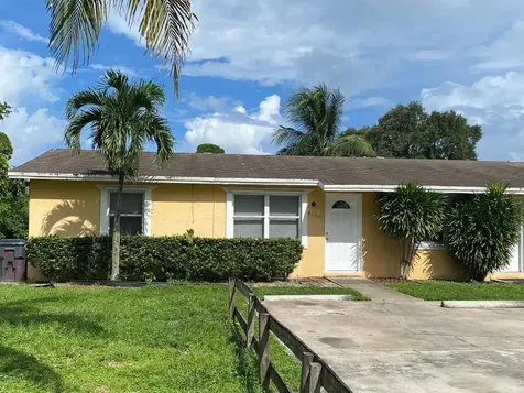 4660 Mulberry Road Lake Worth FL 33461
