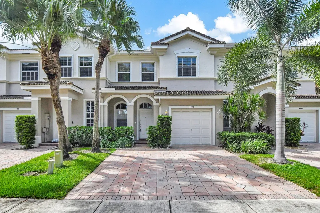 4442 Regal Court Delray Beach FL 33445