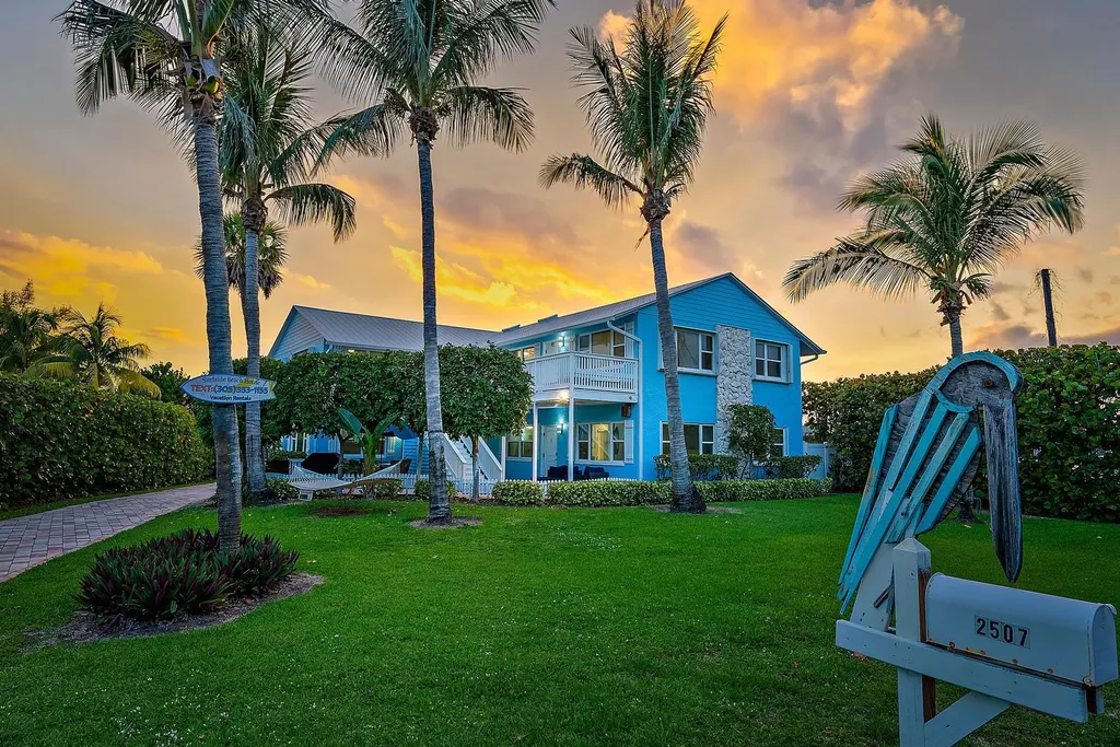 2507 N Ocean Drive Hutchinson Island FL 34949