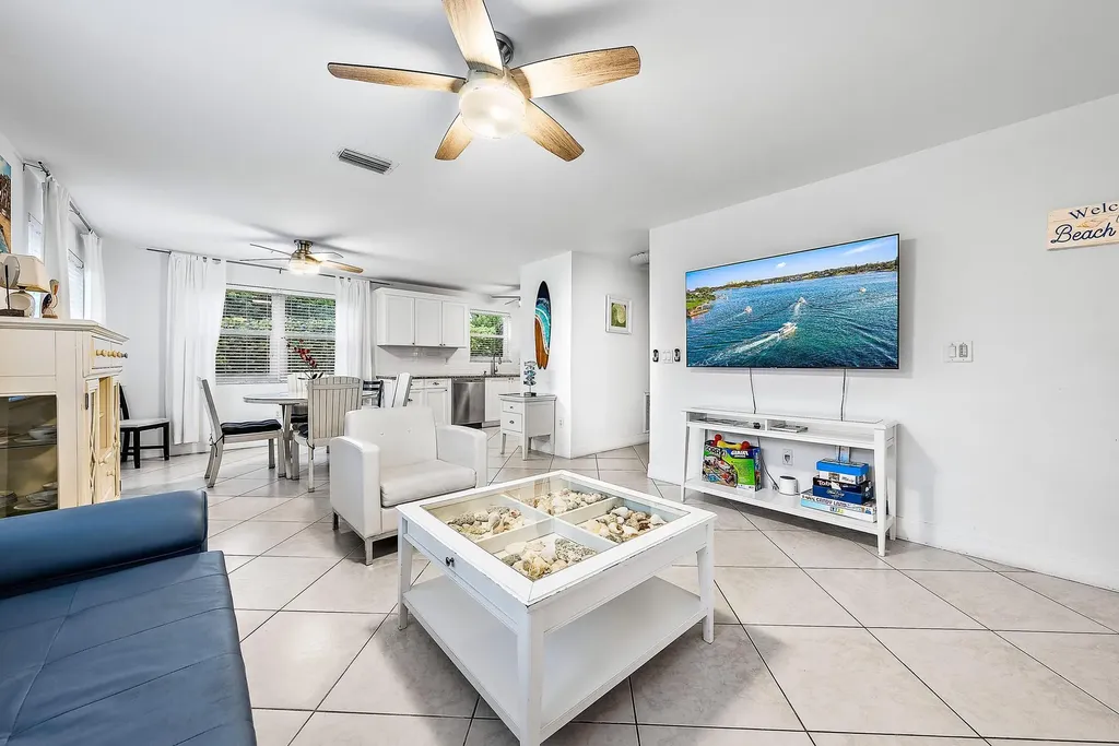 2507 N Ocean Drive Hutchinson Island FL 34949