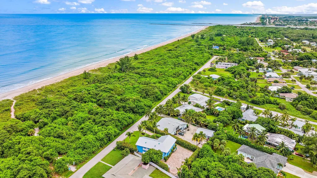 2507 N Ocean Drive Hutchinson Island FL 34949
