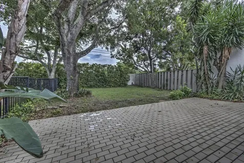 526 Deer Creek Wildwood Lane Deerfield Beach FL 33442