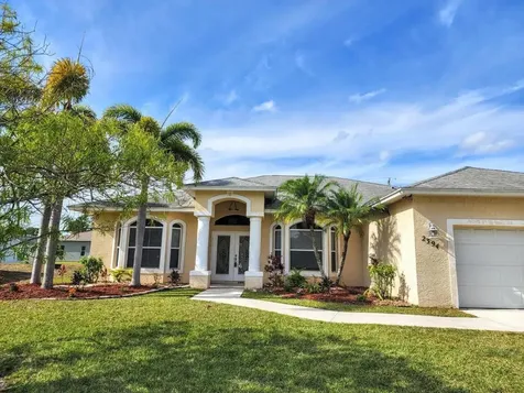 2394 SW Kent Circle Port St Lucie FL 34953